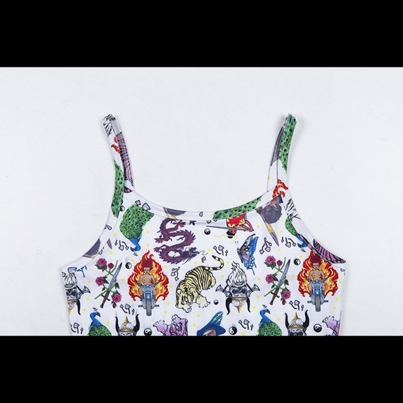 White trippy print cami crop top 🐲🔥🐅🦚🗡 - Picture 12 of 16